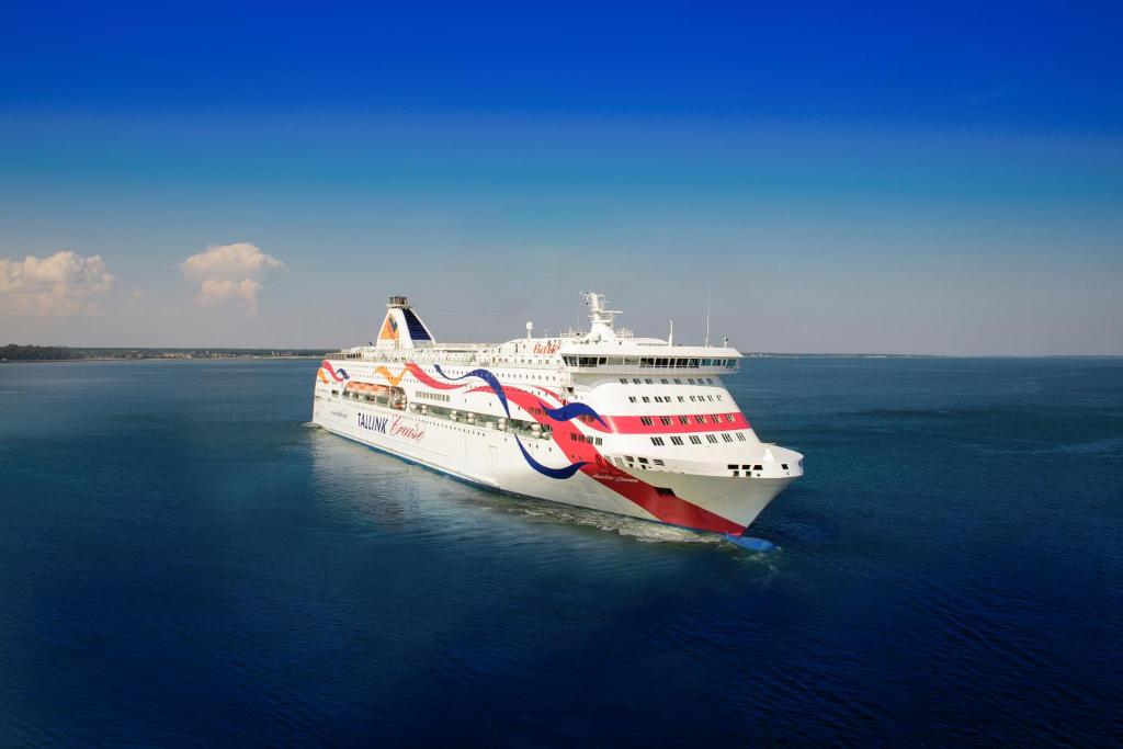 Baltic Queen Stockholm–Tallinn CRL